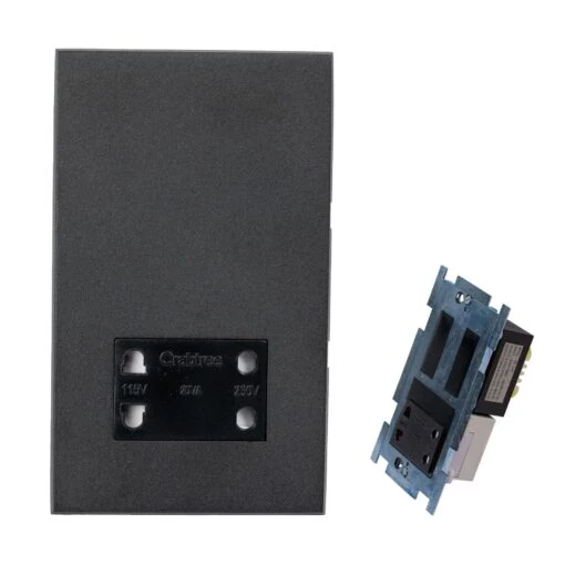 Windsor Shaver Socket With Black Insert