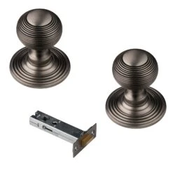 Reeded Door Knobs Old English Collection 39 Reeded Door Knobs Old English Collection -Doorway Designs Store GunMetalReeded4InchLatchcopy