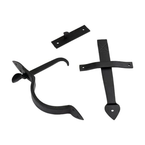 Heavy Gothic Latch Black