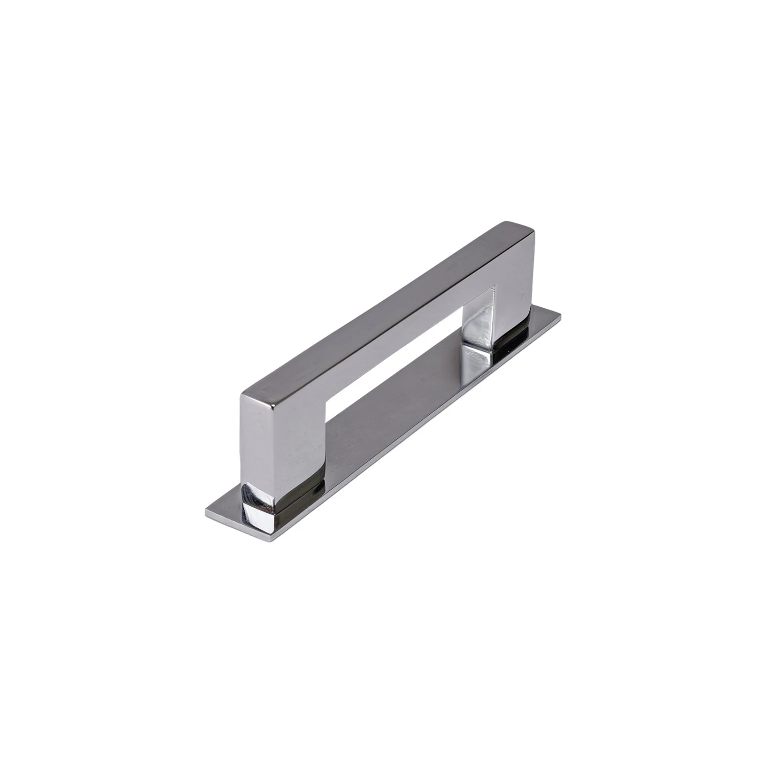 Metro Pull Handles On Backplate 4 Metro Pull Handles On Backplate - Image 4